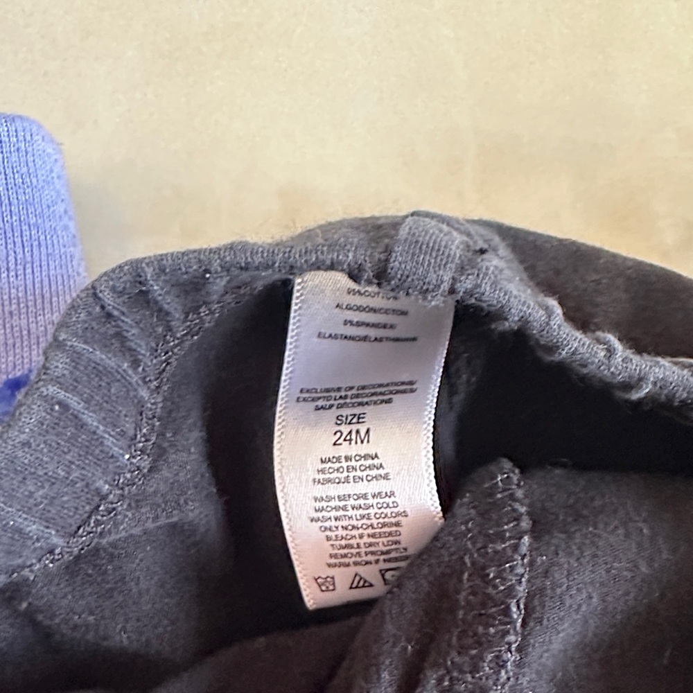 2T clothes bundle - Picture 7 of 15
